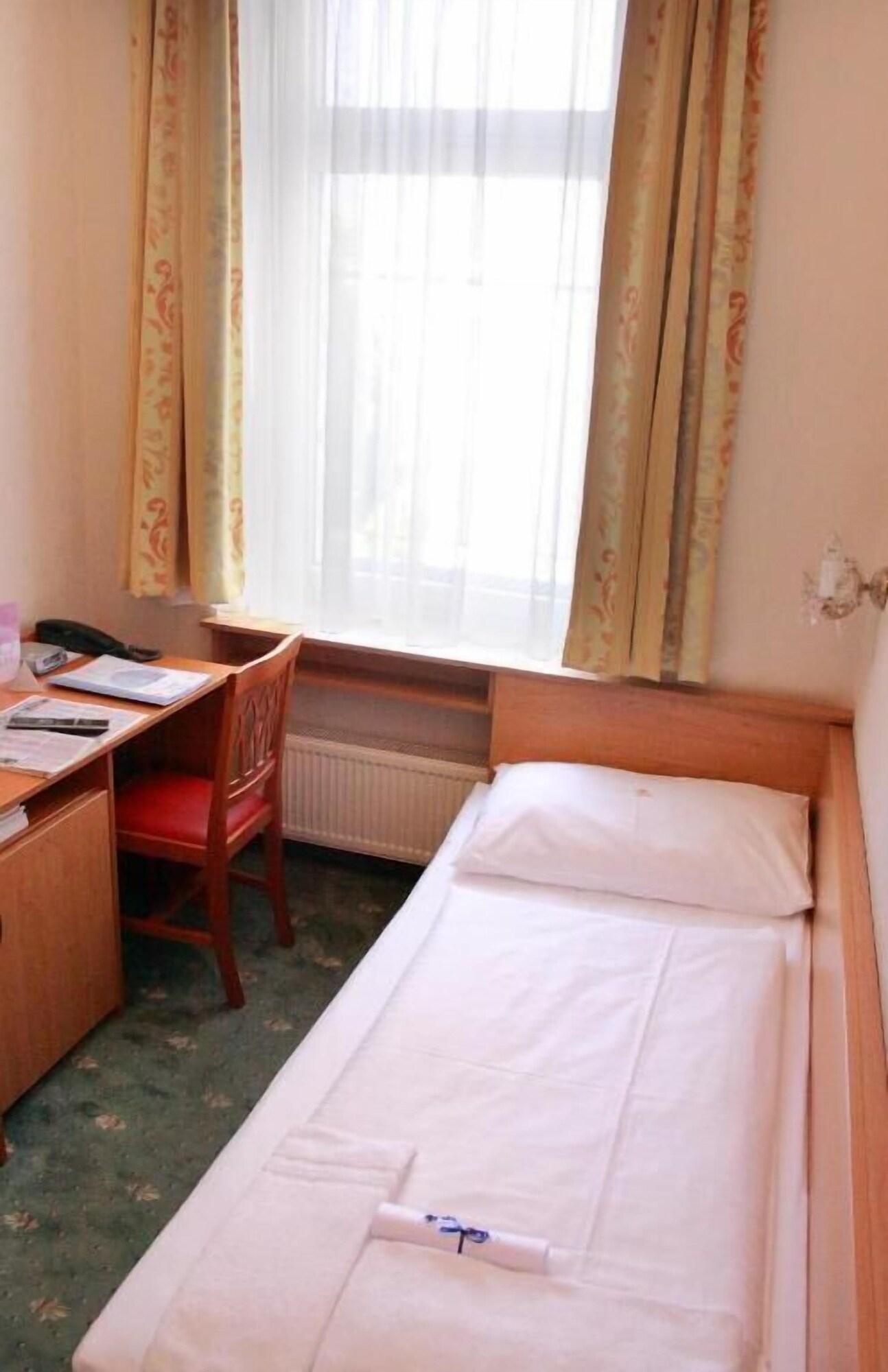 Boutiquehotel Donauwalzer Vienna Exterior photo
