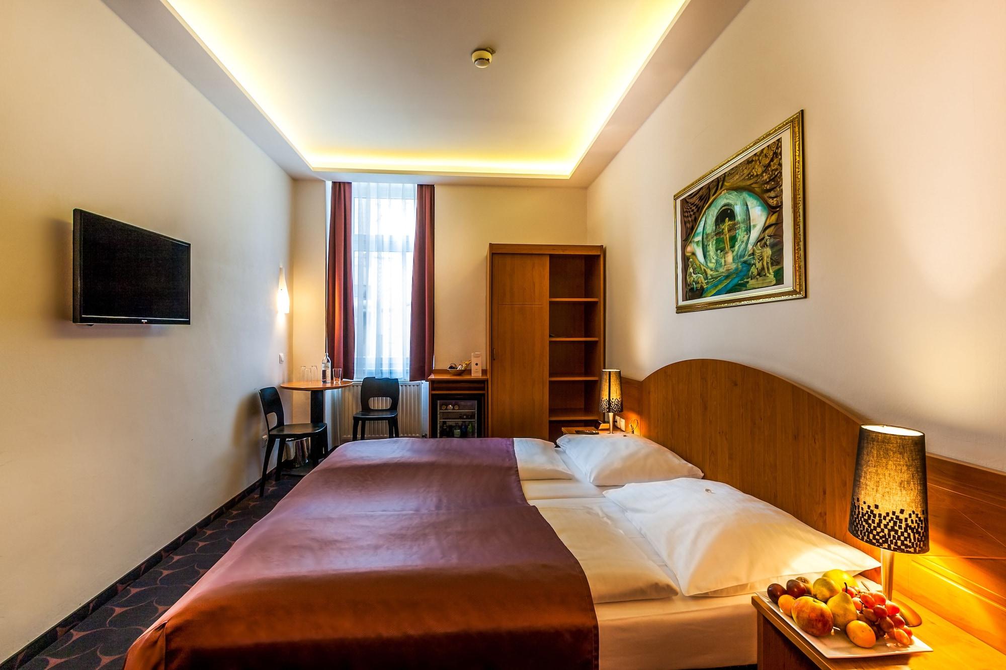 Boutiquehotel Donauwalzer Vienna Exterior photo