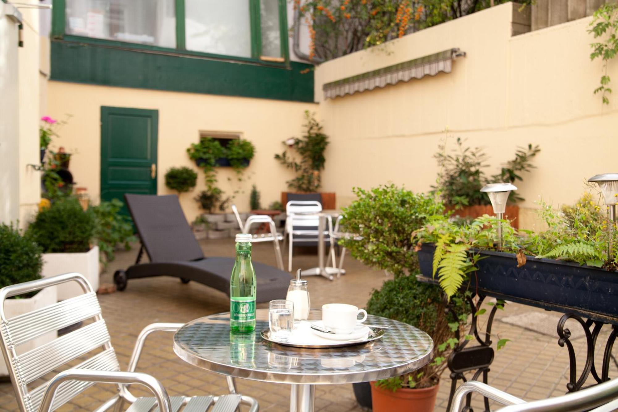 Boutiquehotel Donauwalzer Vienna Exterior photo